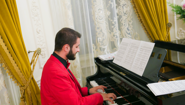 curs pian noblesse academy